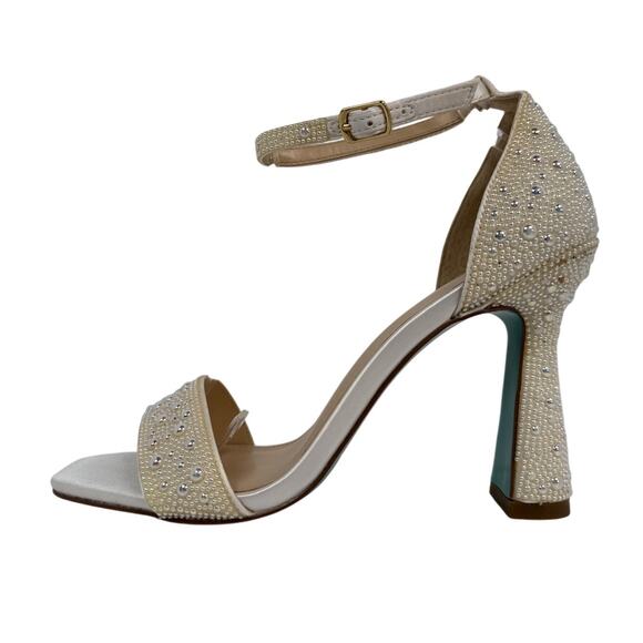 Betsey Johnson Sandals Dani Pearl Womens 7.5 M  Ivory Spool Heel Ankle Buckle - Picture 5 of 11